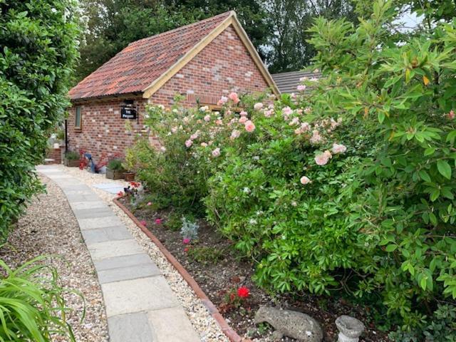 The Piggery At The Cottage วูล ภายนอก รูปภาพ